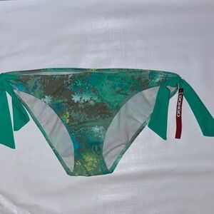 Bongo Bikini Bottom with side ties